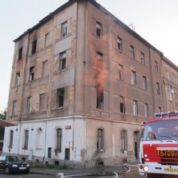 Ve Skvrňanské ulici hořelo