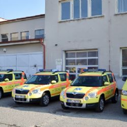 Záchranáři v Plzeňském kraji převzali opět další sanitky