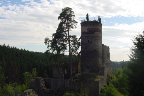 Foto: Zřícenina hradu Gutštejna prošla stabilizačními pracemi