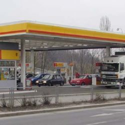 Drahý benzín znamená řidiče ujíždějící od pump bez placení
