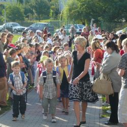 Děti před školami v Plzni ohlídají v pondělí policisté