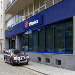 Policie na západě Čech řešila 17 případů podvodů s šeky