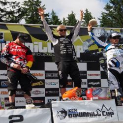 European Downhill Cupu na Špičáku vyhráli Švéd Wallner a Slovinka Cernilogarová 