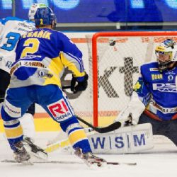 HC ŠKODA PLZEŇ stoupá tabulkou extraligy