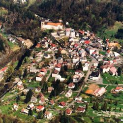 Hrad Bečov a Pedagogická fakulta uzavřely spolupráci 