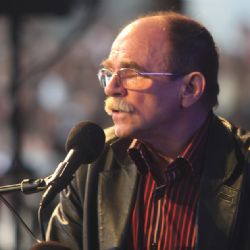 Jaroslav Uhlíř s kapelou zahraje v pondělí v Besedě nej hity