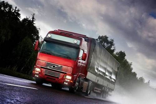 Foto: Svátek v Německu zkomplikuje jízdu řidičům kamionů