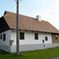 Kraj rozdělí dotace na obnovu historických památek