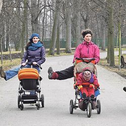 Maminky s kočárky i bez si ve středu zacvičí ve Škodalandu