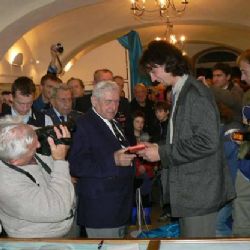 Na Slovanech začala výstava o životě generála Štandery 