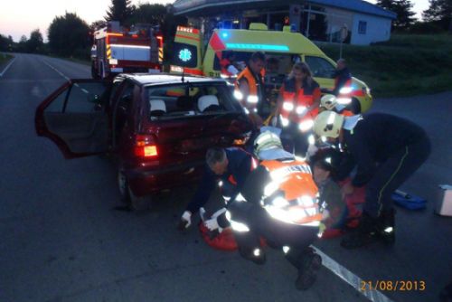 Foto: Nehoda na křižovatce v Tachově: Čtyři zranění