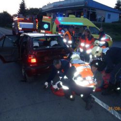 Nehoda na křižovatce v Tachově: Čtyři zranění