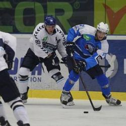 Nový ukazatel měří, jak hokejisté v extralize padají do střel