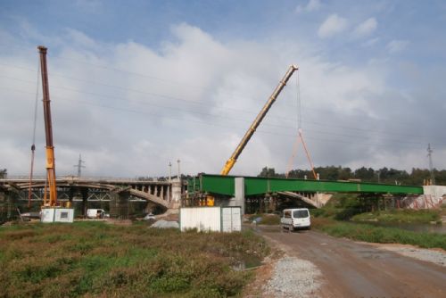 Foto: Otevřená stavba mostu na Jateční v úterý přivítá i M. Straku