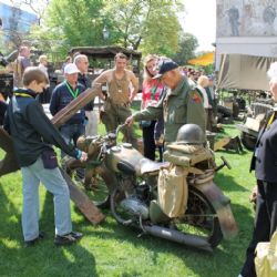 Plzeň 1945 – vojenské campy, historická technika, módní přehlídka a swing