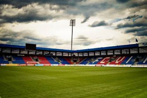 Foto: Plzeň dokončuje přestavbu stadionu ve Štruncových sadech