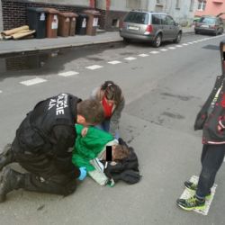 Plzeňští strážníci už v Ústí zachránili život dítěte