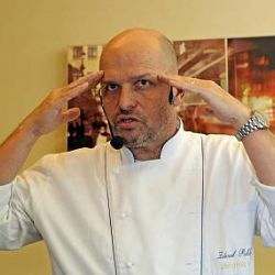 Pohlreich před Apetit Festivalem: Nejezte lžící z misky 