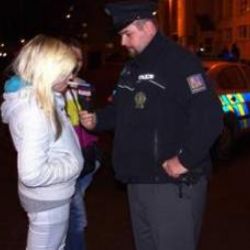 Projekt Respektuj 18 upozorňuje na alkohol u nezletilých 