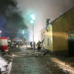 Průzkumná jednotka objevila ženu bez známek života
