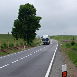 Řidiči, u Holýšova o víkendu pozor