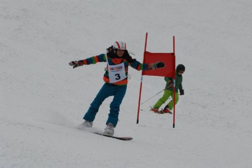 Foto: Slalomák v Mariánkách v sobotu zařízly celebrity