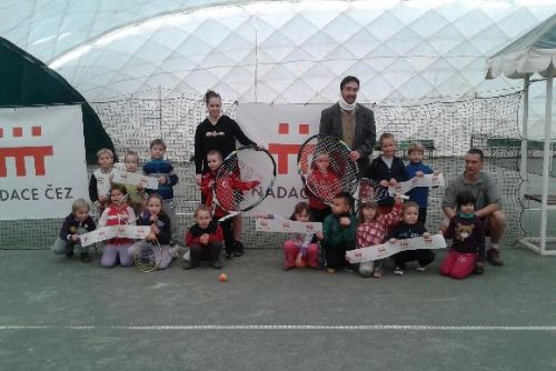Foto: Tenisům přibyly v Plzni další kryté kurty
