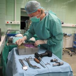Lékaři v Plzni diskutovali o nových trendech v artroskopii a sportovní medicíně