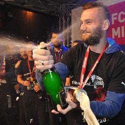 Viktorka má titul, pro Řezníka je premiérový