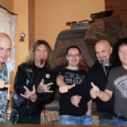 Vychází nové CD Nezapomenutelné hity Československa od skvělé partičky Legendy se vrací!