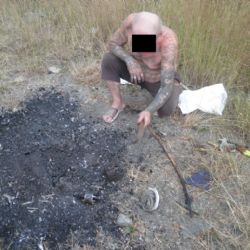 Za garážemi na Slovanech pálil odpad, kabely chtěl prodat 