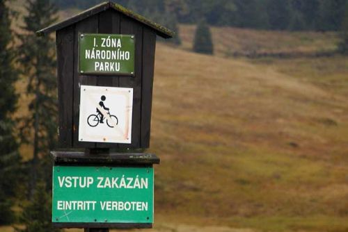 Foto: Čím dál víc turistů nechce regulovat šumavskou přírodu