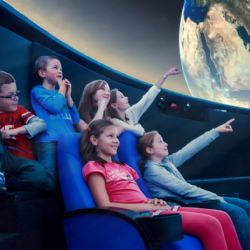 Blíženci i Psí hvězda: Techmania promítá zimní oblohu 