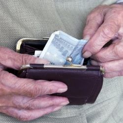 Byty v Zábělské ulici mohou získat senioři v problémech