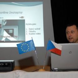 Chcete lepší práci? Buďte aktivní na internetu!