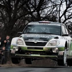 Do Klatov míří tisíce lidí, startuje Rallye Šumava