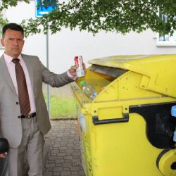 Do kontejnerů na plasty můžete v Plzni házet i plechovky 
