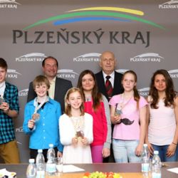 Hejtman Šlajs přijal úspěšné reprezentanty ze zimní dětské olympiády