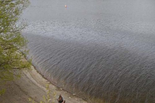 Foto: V rybníku na Nepomucku plaval mrtvý muž