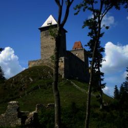 Hrad Kašperk zve na nabitý Svatováclavský víkend