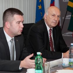 Jan Hamáček vyzdvihl nezadluženost kraje