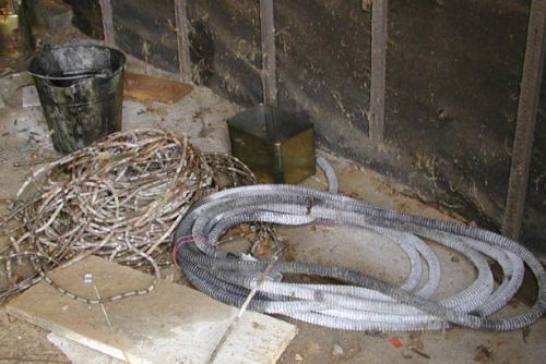 Foto: V České Kubici zmizely stovky metrů kabelu