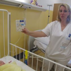 Klatovská nemocnice dostala dětské monitory dechu 