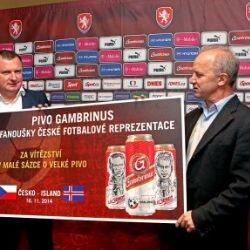 Kvalifikace v Plzni: Pivo zdarma, velkoplošná projekce v pivovaru 
