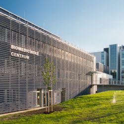 Lékařská fakulta v Plzni otevřela nové medicínské centrum