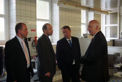 Foto: Ministr zdravotnictví Němeček navštívil nemocnice v kraji