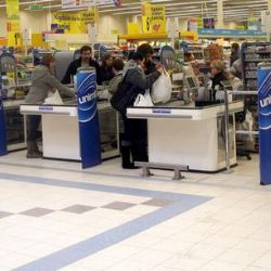 Mladík ukradl dvě stě prezervativů za 15 tisíc korun 