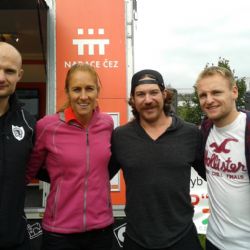 Na ČEZ Plzeňském půlmaratonu šlapali na Oranžovém kole i hokejisté