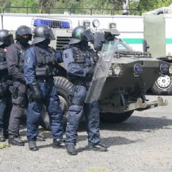 Na letišti v Líních cvičilo několik stovek těžkooděnců
