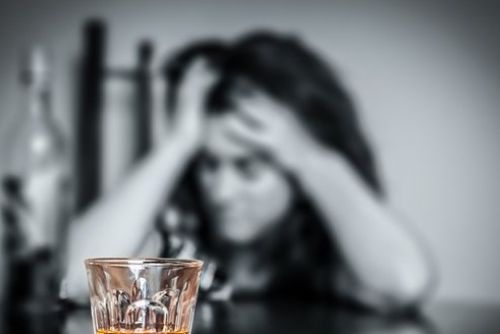 Foto: Na Plzeňsku přibývá žen bojujících s alkoholismem